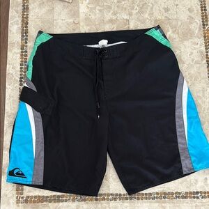 Quiksilver Men's Black/ Blue/Green  Swim / Board Shorts  Size 38‎